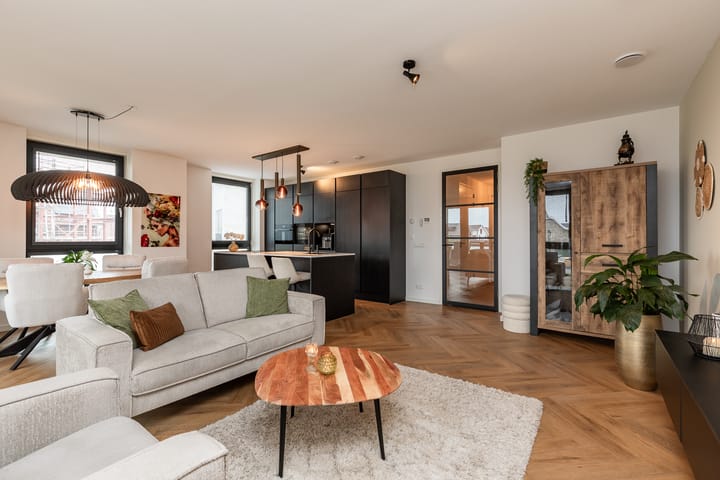 Foto 13 van Robert Hofstadterstraat 26