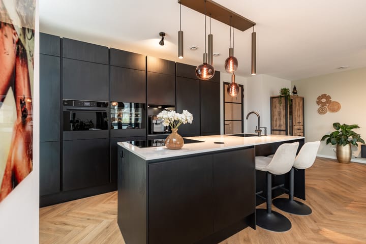 Foto 16 van Robert Hofstadterstraat 26