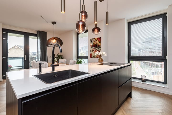 Foto 19 van Robert Hofstadterstraat 26