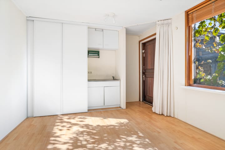 Photo 22 of Torenstraat 12