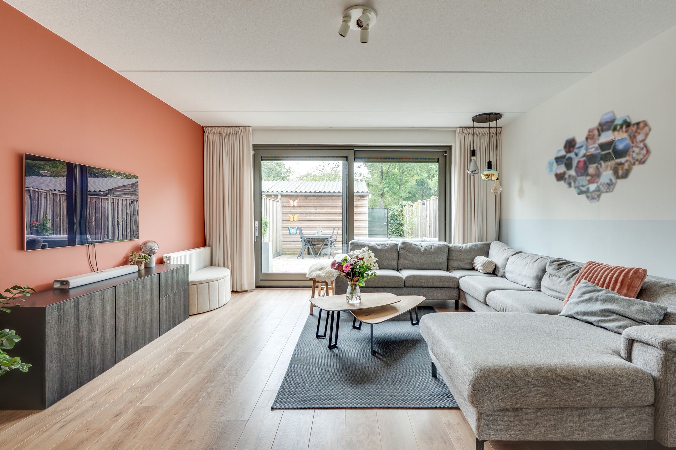 Foto 6 van Honingbij 104