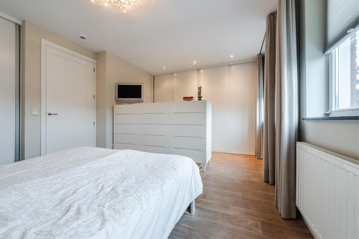 Foto 32 van Hagelkruisweg 13