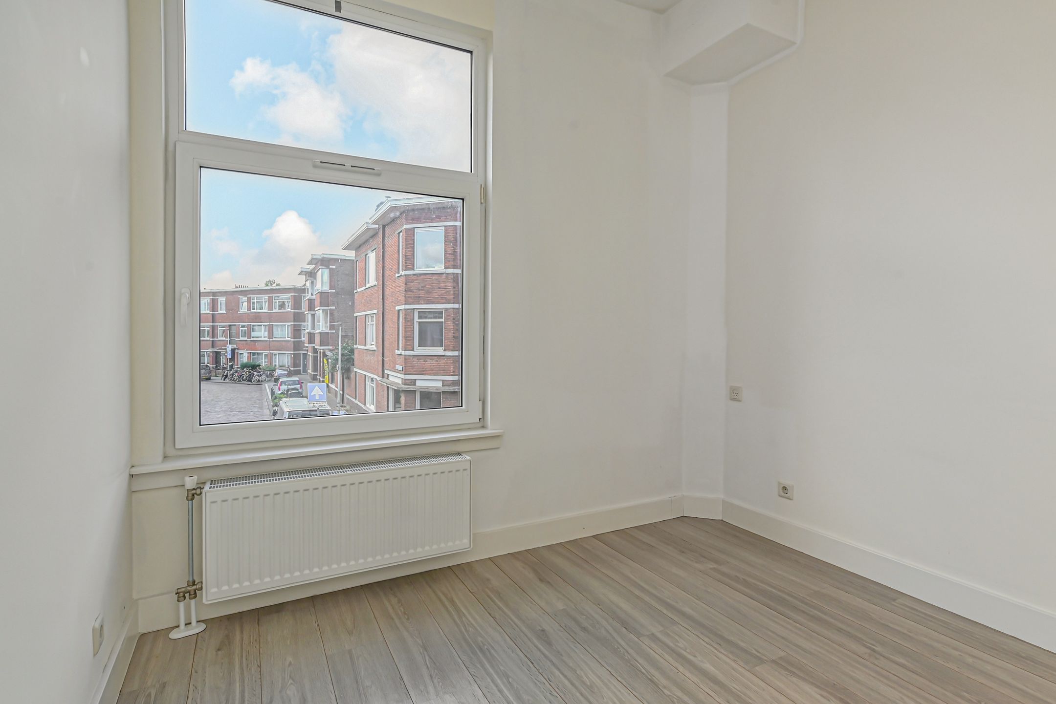 Photo 9 of Uddelstraat 93