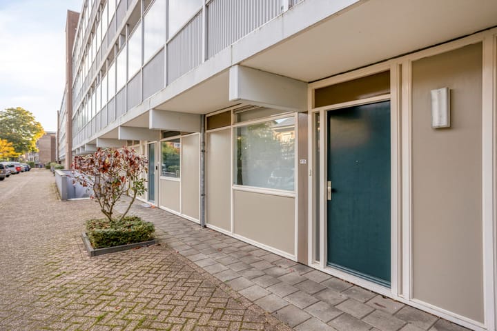 Foto 2 van Adelbert van Scharnlaan F 13