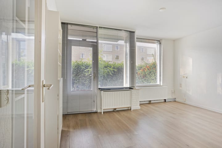 Foto 4 van Adelbert van Scharnlaan F 13