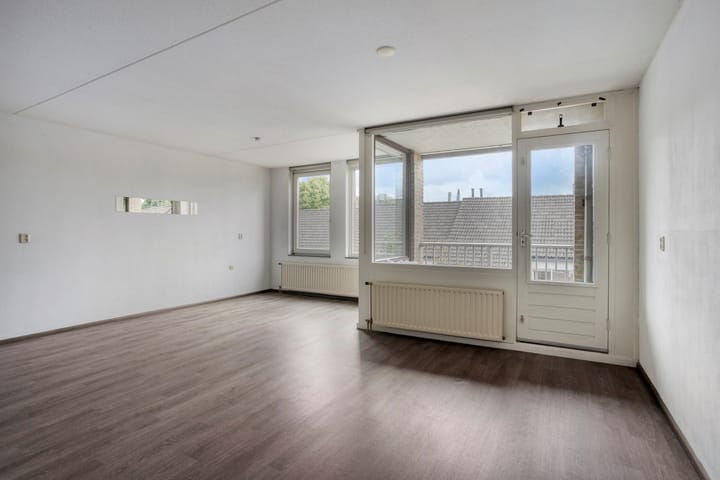 Foto 7 van Volksplein 96-C