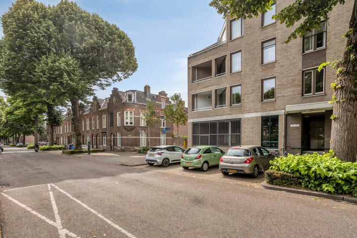 Foto 18 van Volksplein 96-C