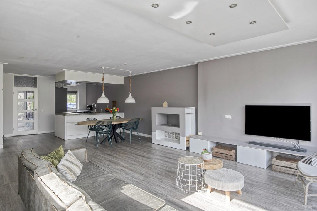 Foto 8 van Akelei 17