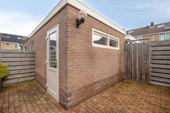 Foto 32 van Tuinfluiterstraat 19