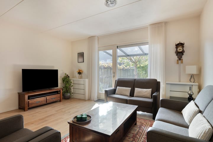 Foto 6 van Brancusistraat 10