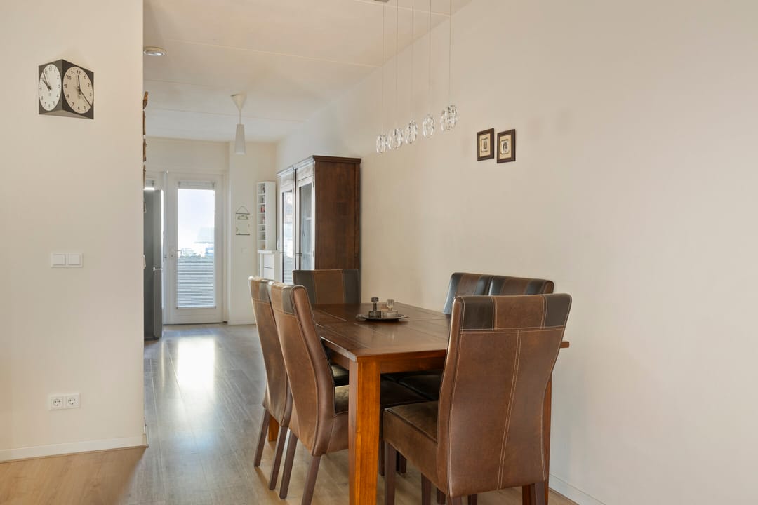 Foto 8 van Brancusistraat 10