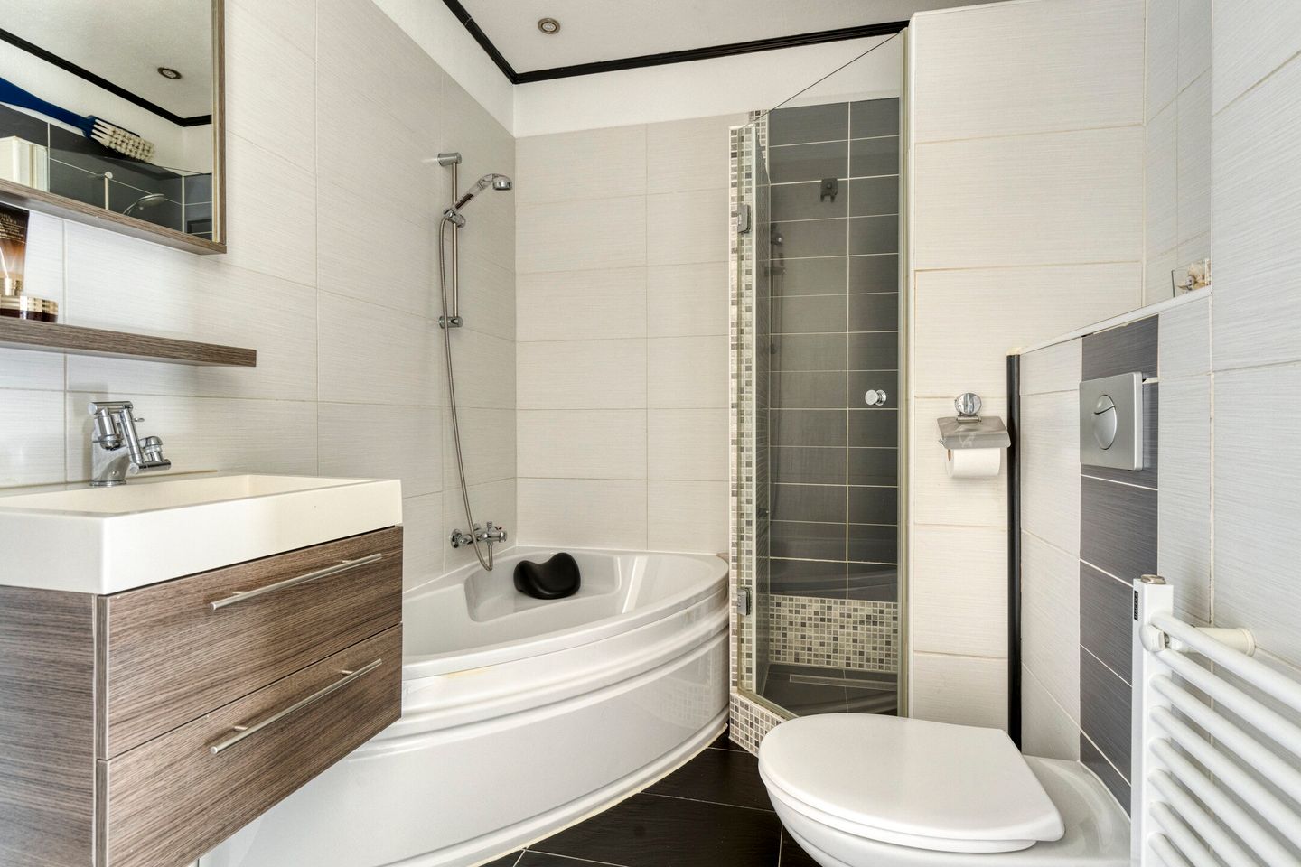 Foto 14 van Brancusistraat 10