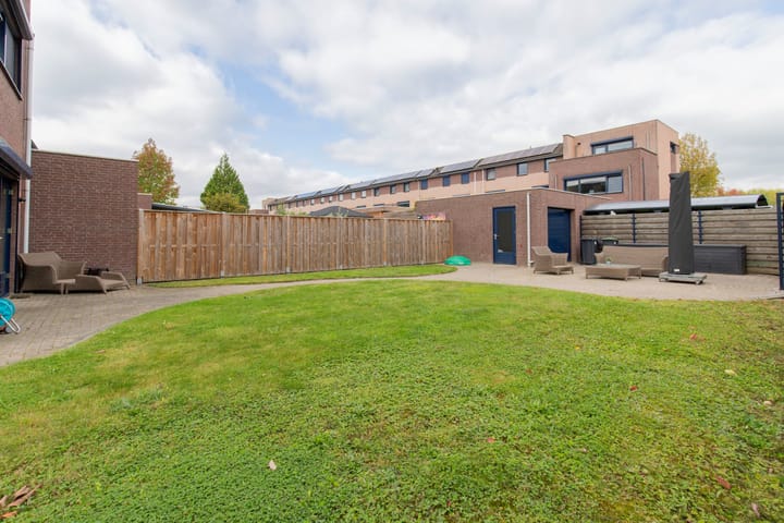 Foto 15 van Tacitusstraat 14