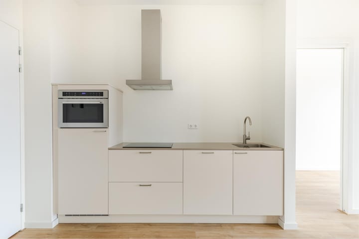 Photo 16 of Oostenburgermiddenstraat 585