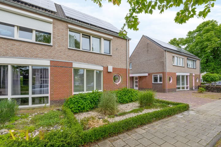 Foto 2 van Meidoornlaan 6