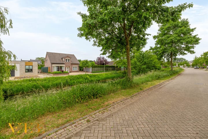 Foto 32 van Meidoornlaan 6