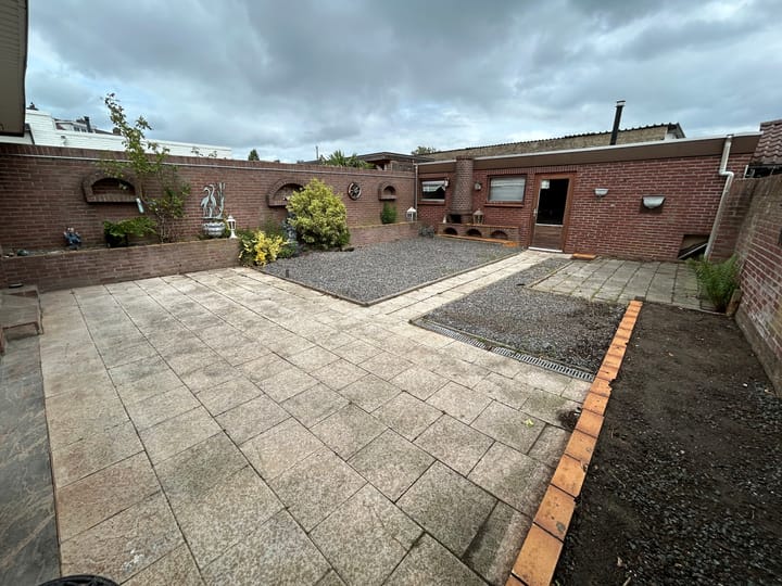 Foto 5 van Heiveldplein 6