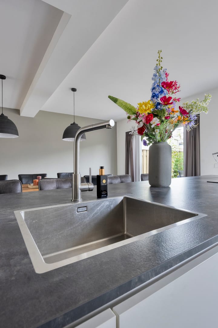 Foto 16 van Lange Mees 46