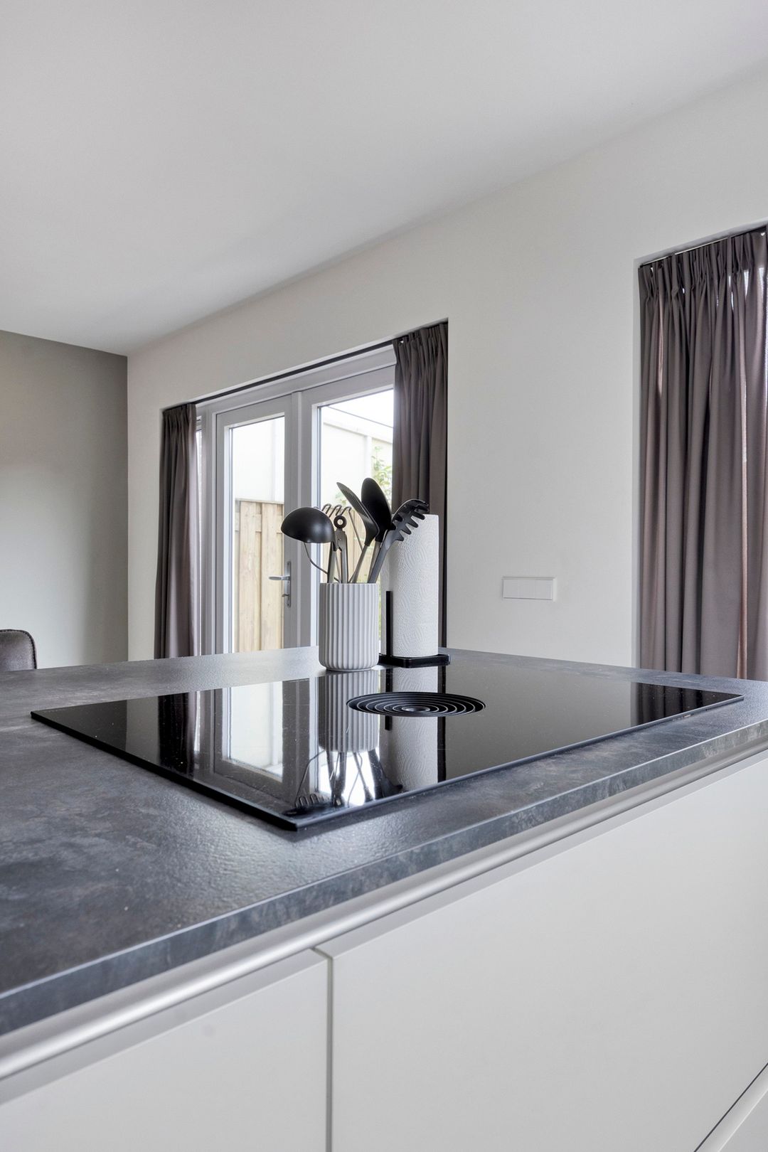 Foto 17 van Lange Mees 46