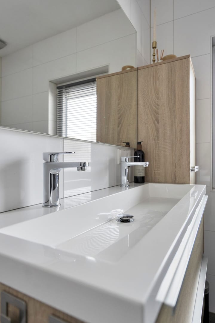 Foto 25 van Lange Mees 46