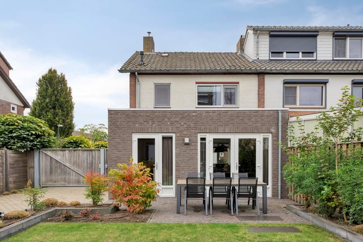 Foto 28 van Lange Mees 46