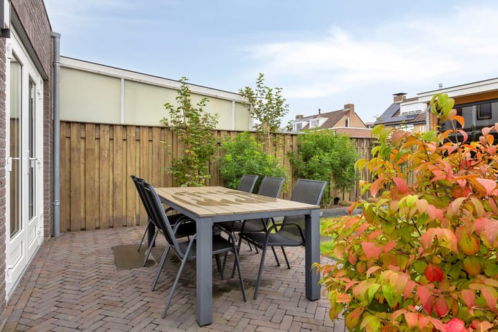 Foto 30 van Lange Mees 46