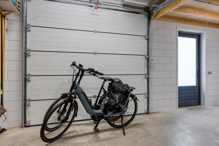 Foto 41 van Lange Mees 46