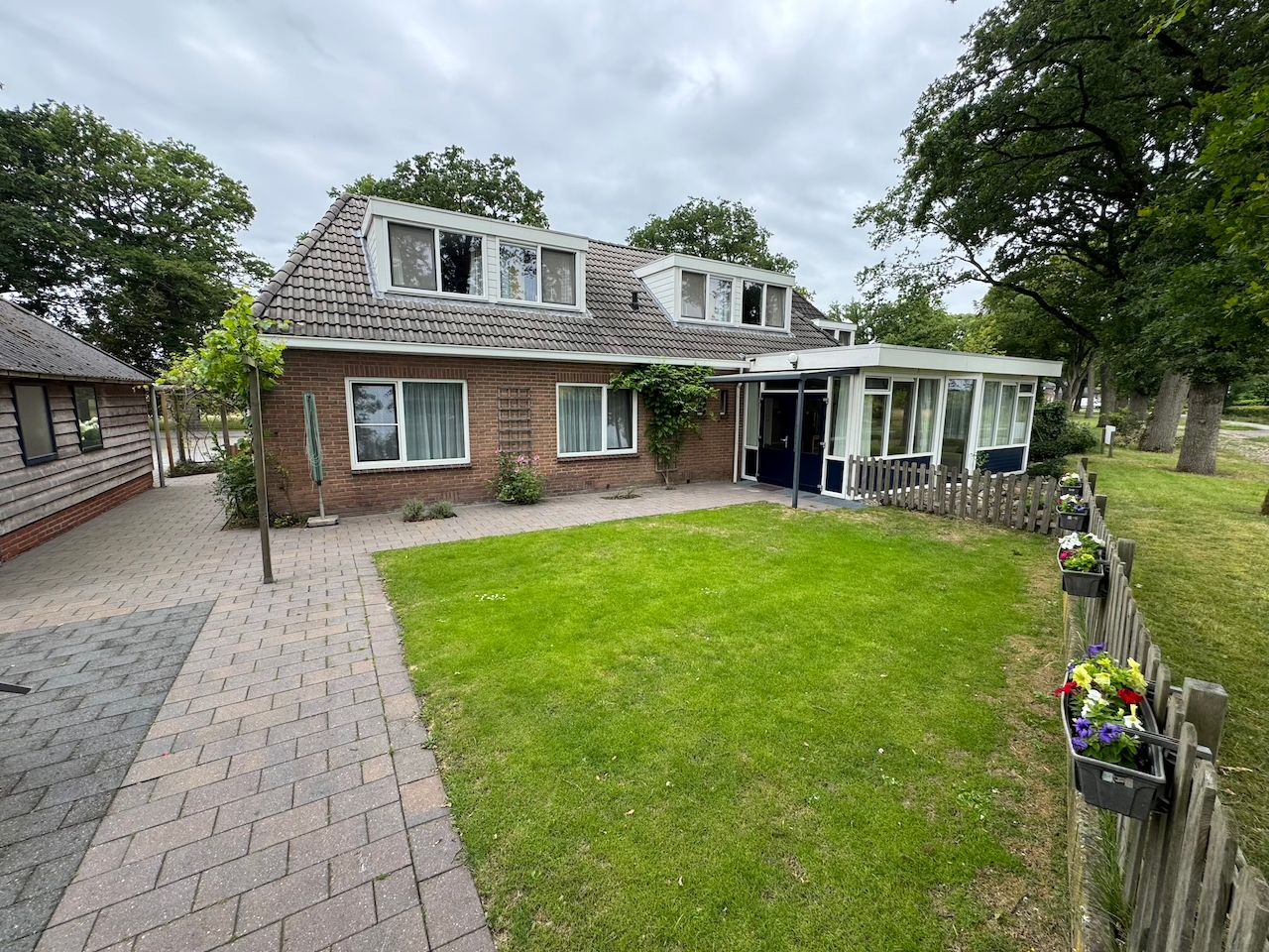 Bekijk foto 3 van Zuideinde 1