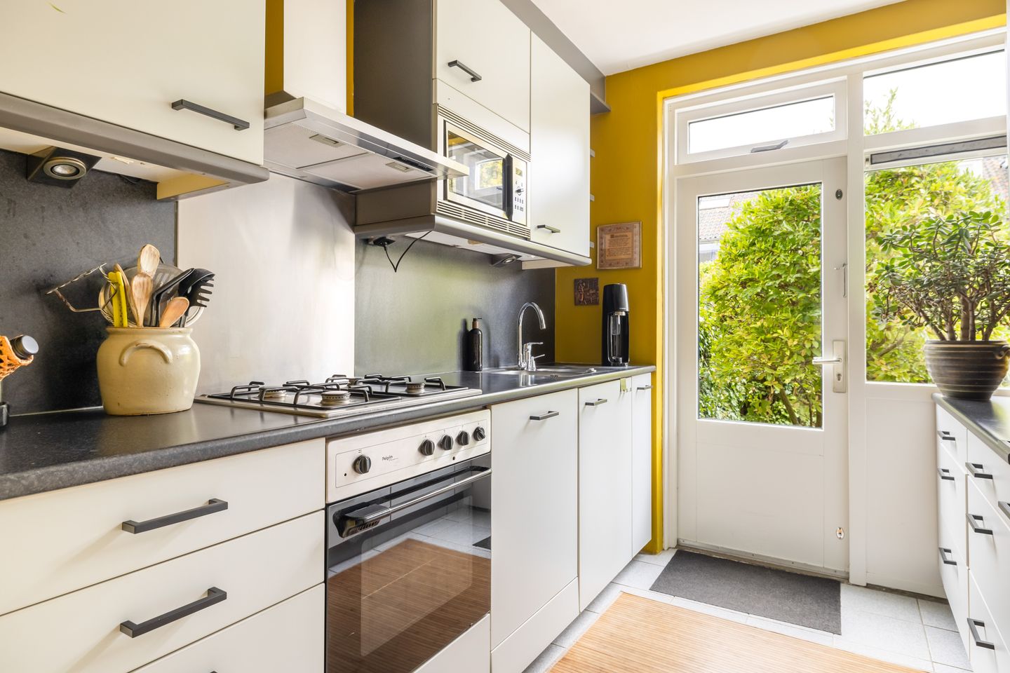 Foto 4 van Dercksenstraat 10