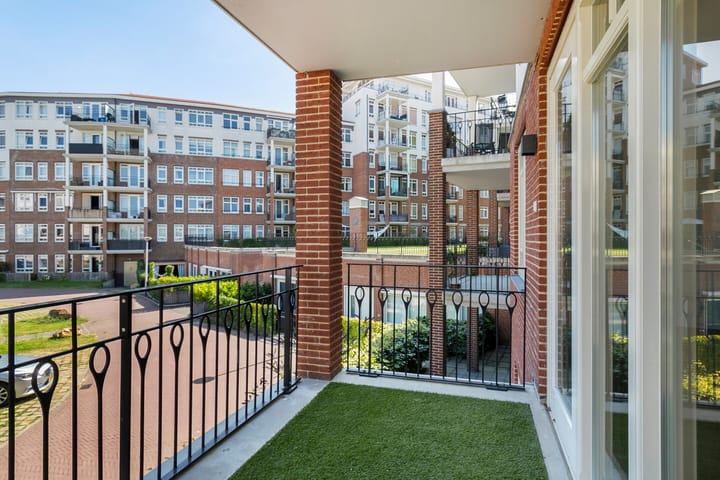 Foto 2 van De Klok 412