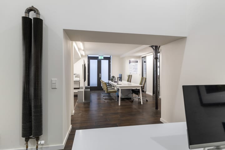 Photo 11 of Rijnstraat 42