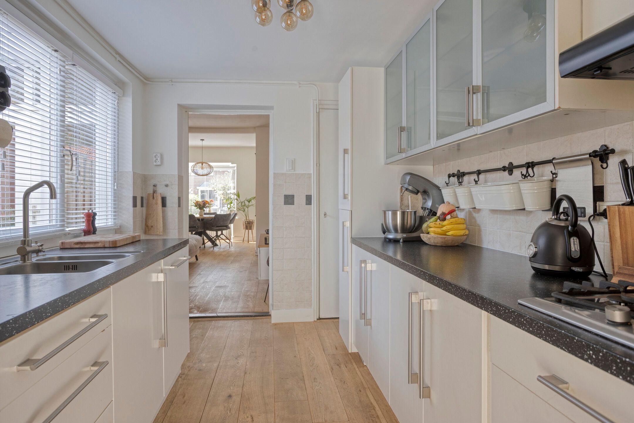 Foto 3 van Valkenierstraat 48