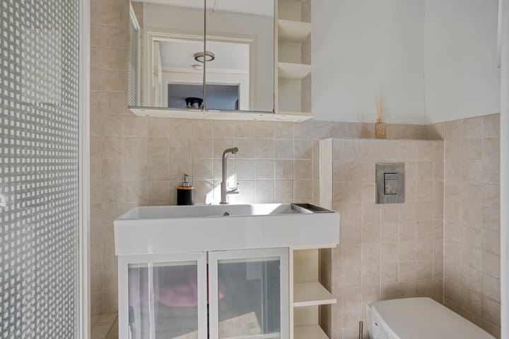 Foto 12 van Valkenierstraat 48