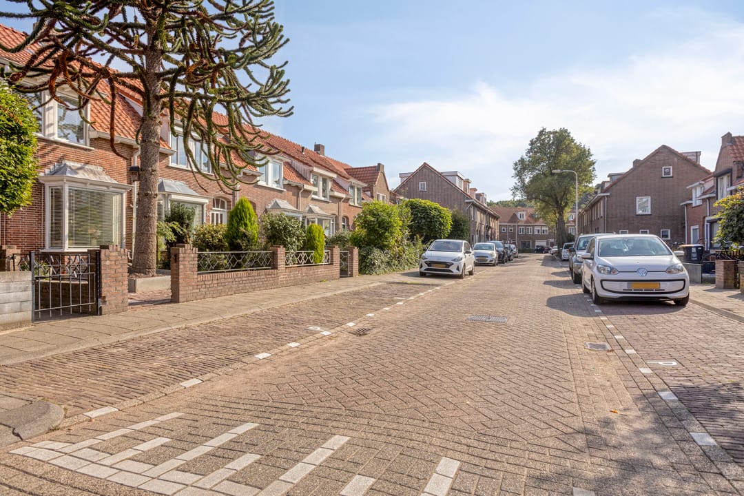 Foto 26 van Valkenierstraat 48