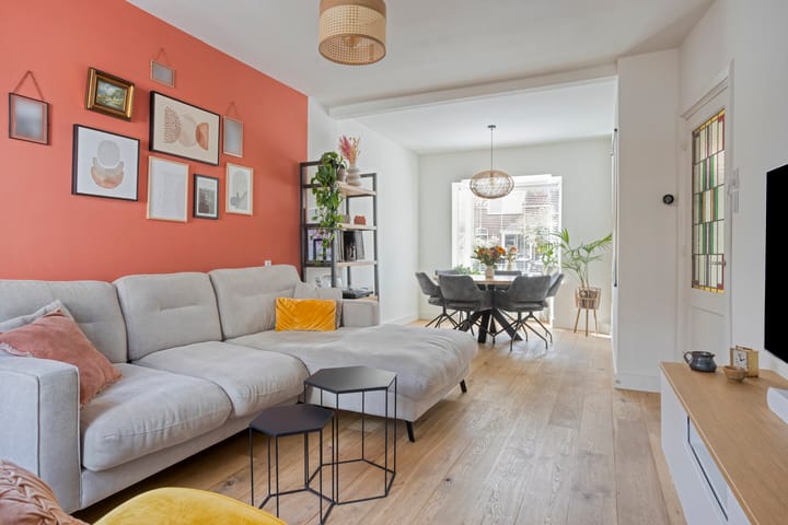 Foto 5 van Valkenierstraat 48