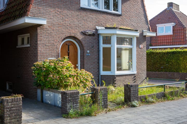 Photo 4 of Burgemeester van Heusdenweg 18