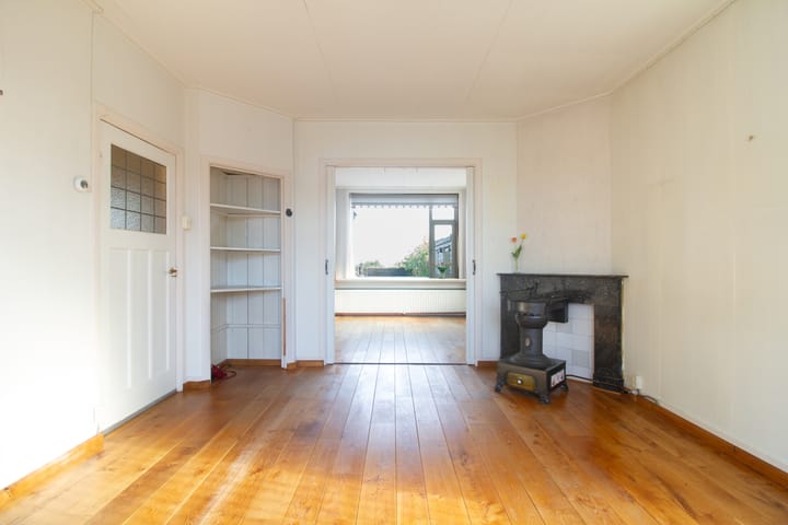 Photo 11 of Burgemeester van Heusdenweg 18