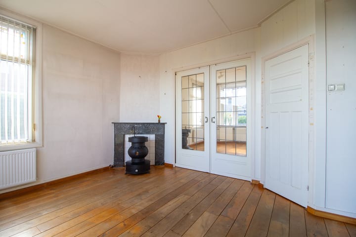 Photo 14 of Burgemeester van Heusdenweg 18