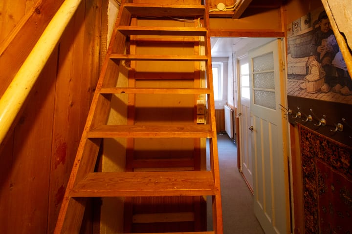 Photo 36 of Burgemeester van Heusdenweg 18