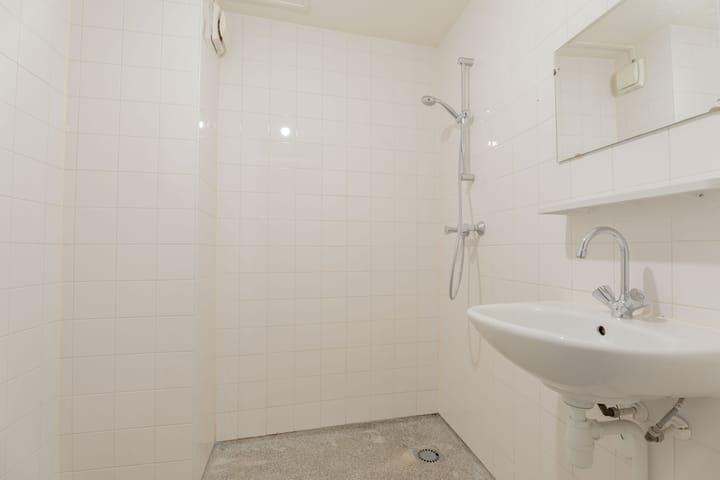 Photo 13 of Reinwardtstraat 13-B