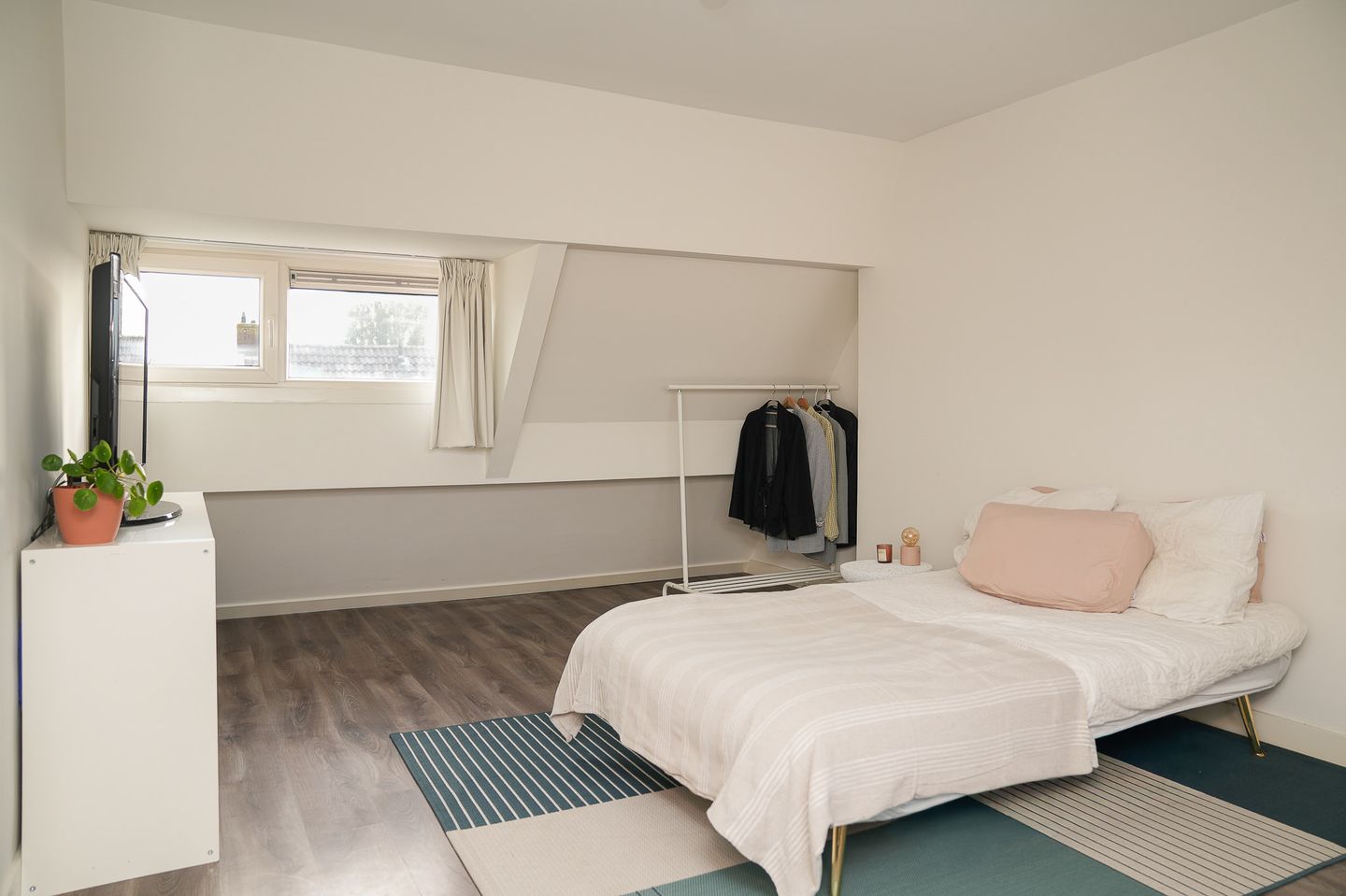 Foto 20 van Zonnebloemstraat 35-B