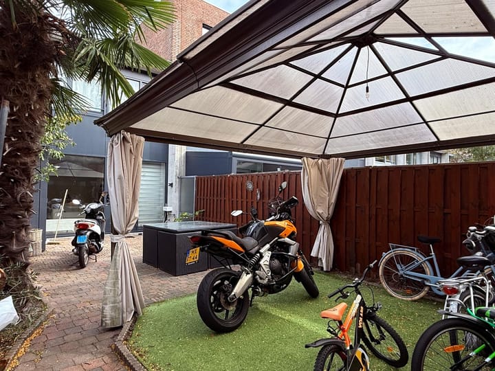 Foto 21 van Lau Mazirellaan 49