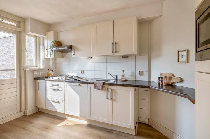 Photo 10 of Hoofdstraat 83-A