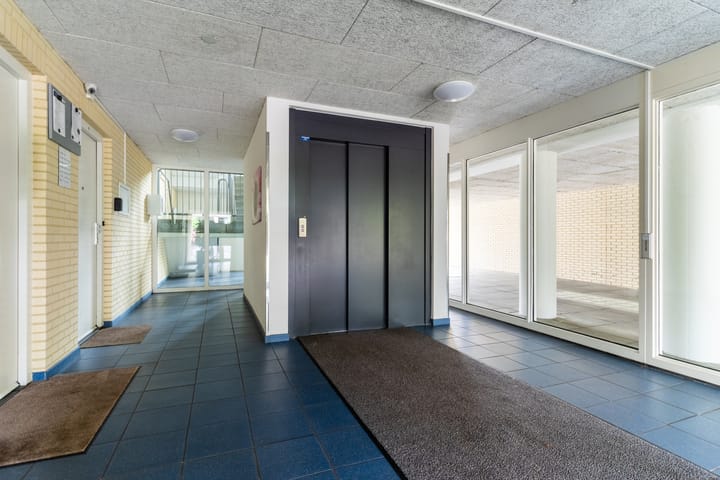 Photo 8 of Willem de Bruynstraat 86