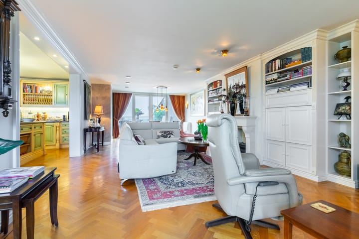 Photo 20 of Willem de Bruynstraat 86