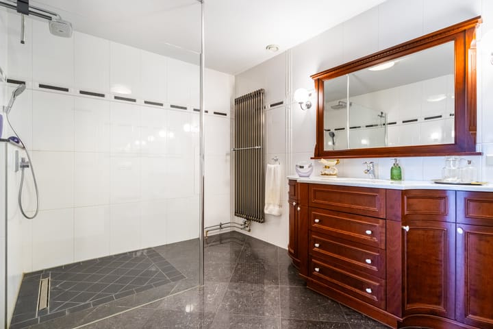 Photo 39 of Willem de Bruynstraat 86