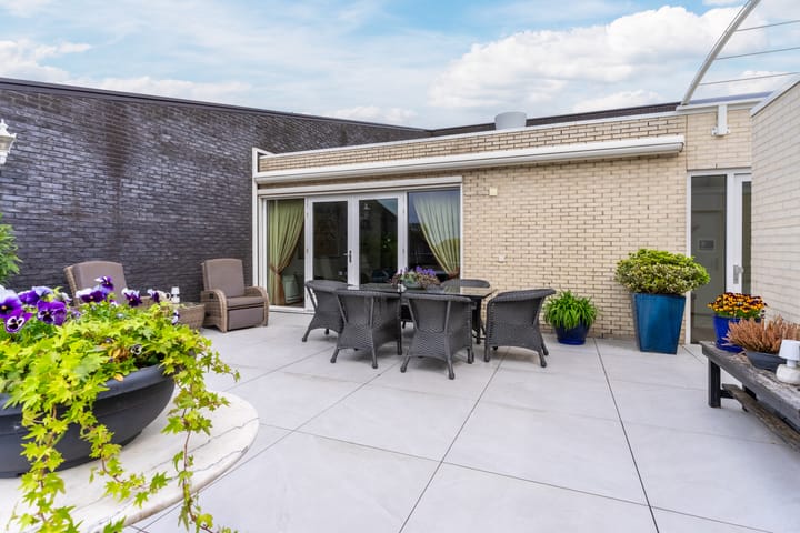 Photo 49 of Willem de Bruynstraat 86