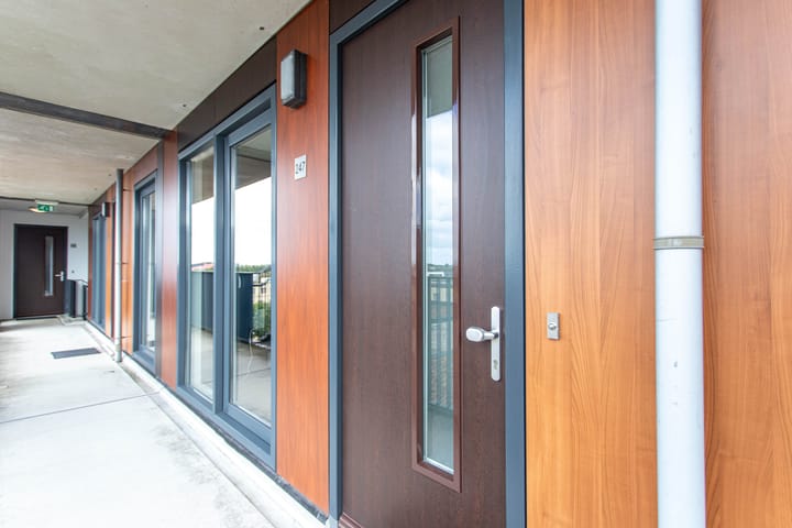 Photo 26 of Miles Davisstraat 247