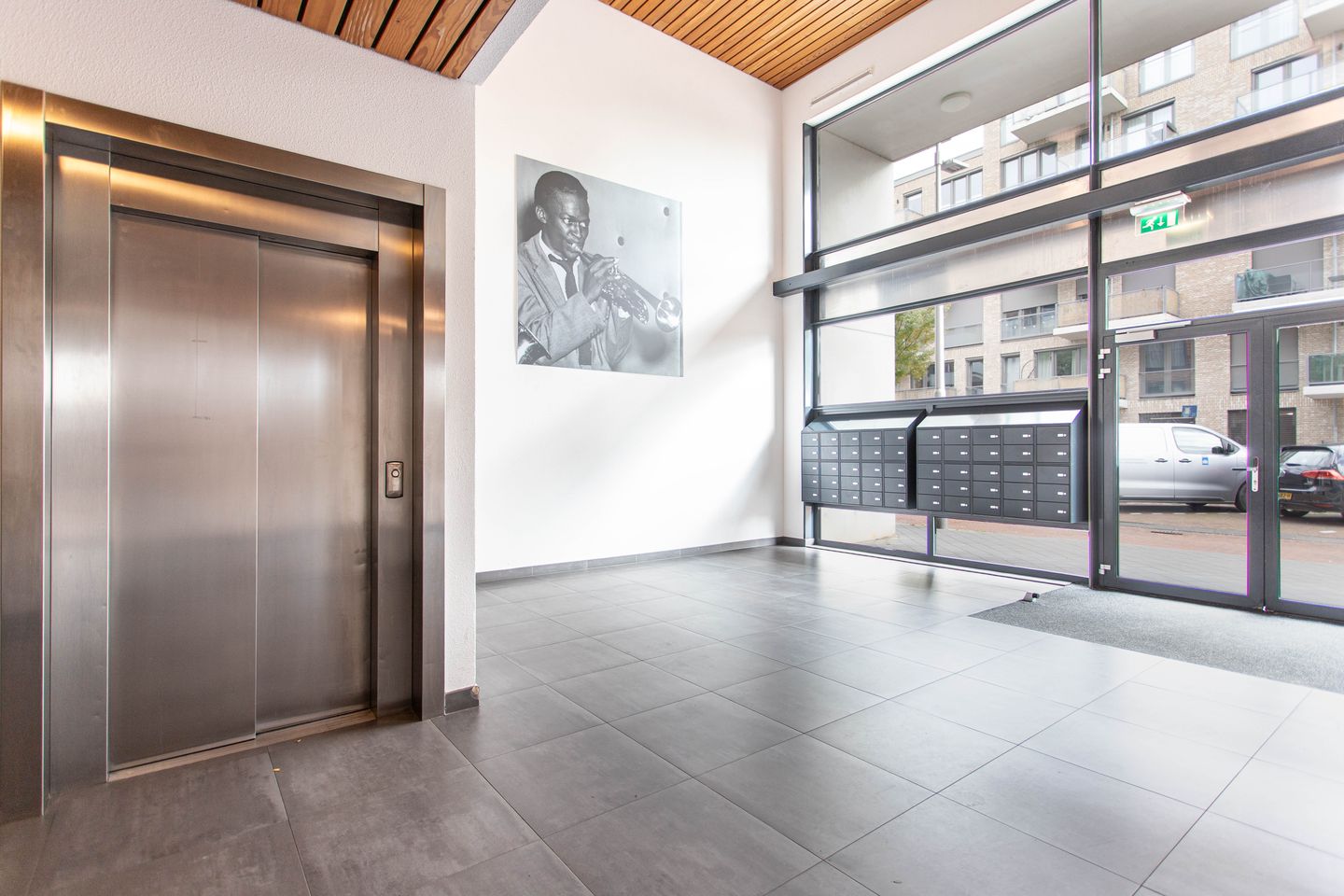 Foto 29 van Miles Davisstraat 247