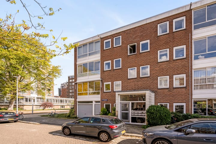 Foto 2 van Ennemaborg 5